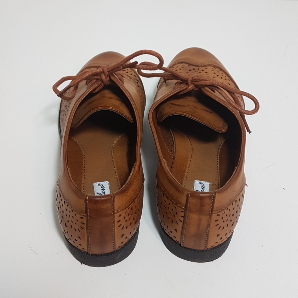 Curfew Brown Leather Brogue Oxfords - Picture 4 of 5